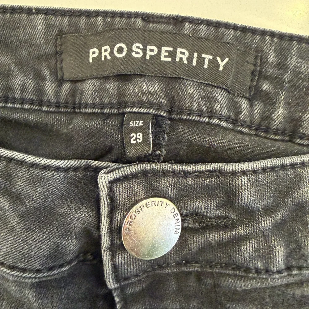 Prosperity Denim Raw Hem Black Skinny stretch Jeans – Size 29